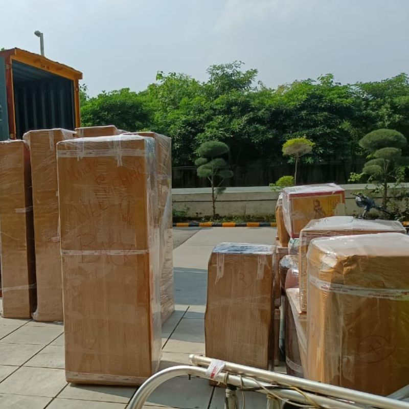 Packers and Movers in Noida Sector 30